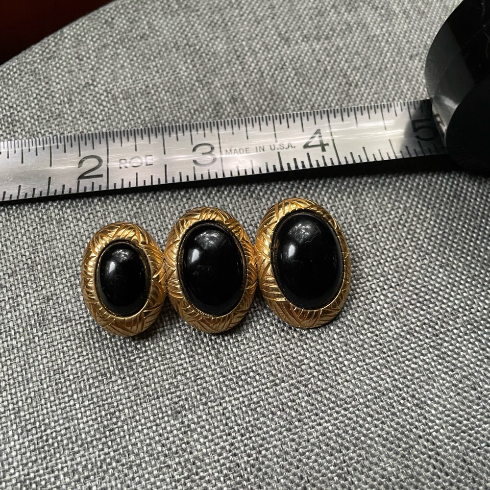 Gorgeous Monet Black Cabochon Oval Vintage Brooch Pin - Picture 6 of 9